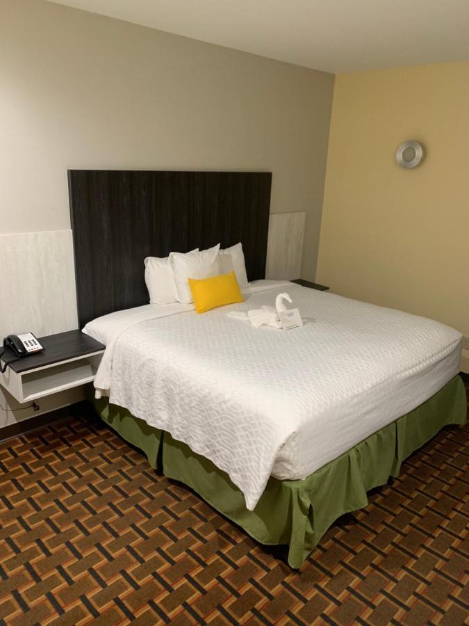 Homestay Inn & Suites 爱丁堡 外观 照片